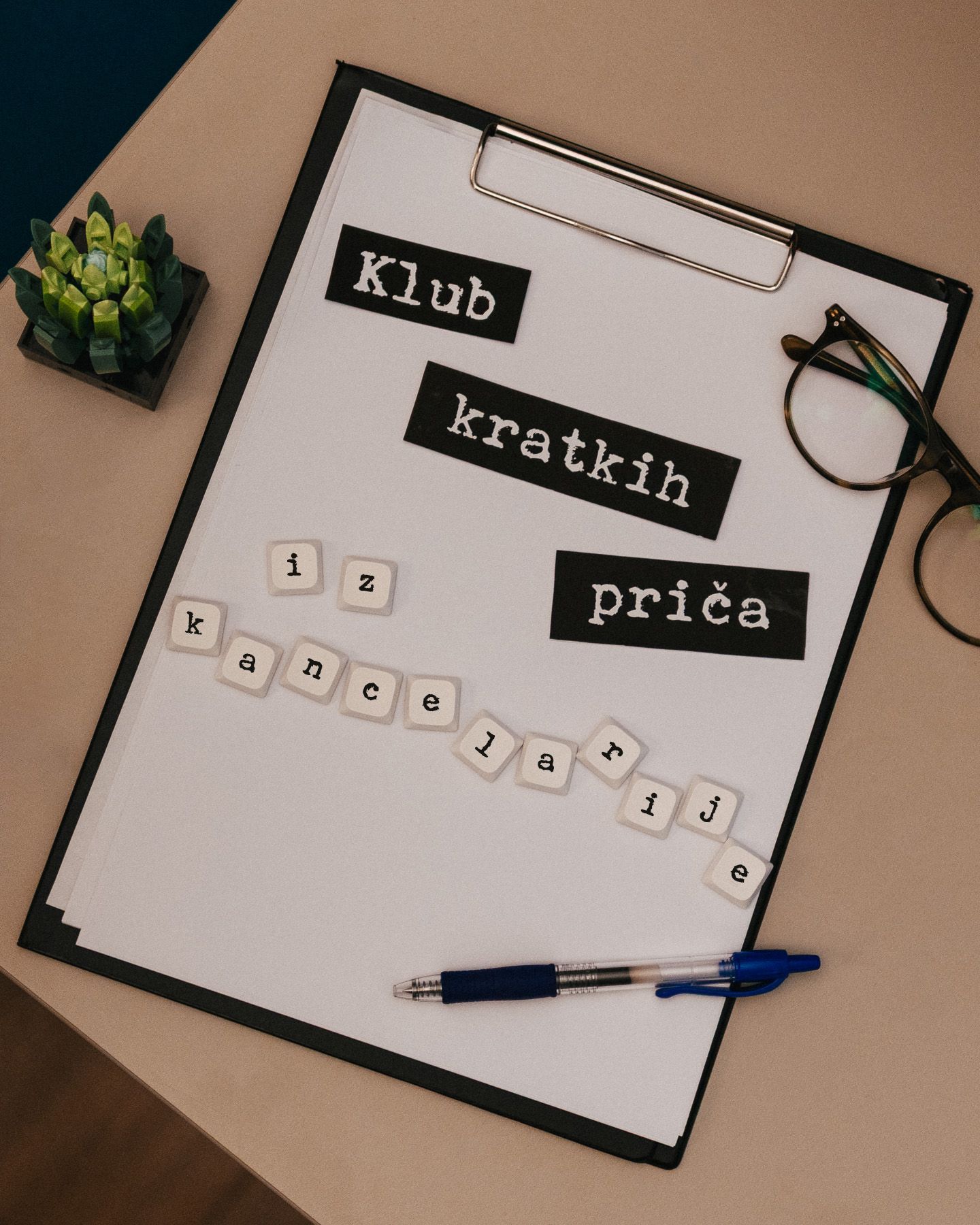 Klub kratkih priča iz kancelarije